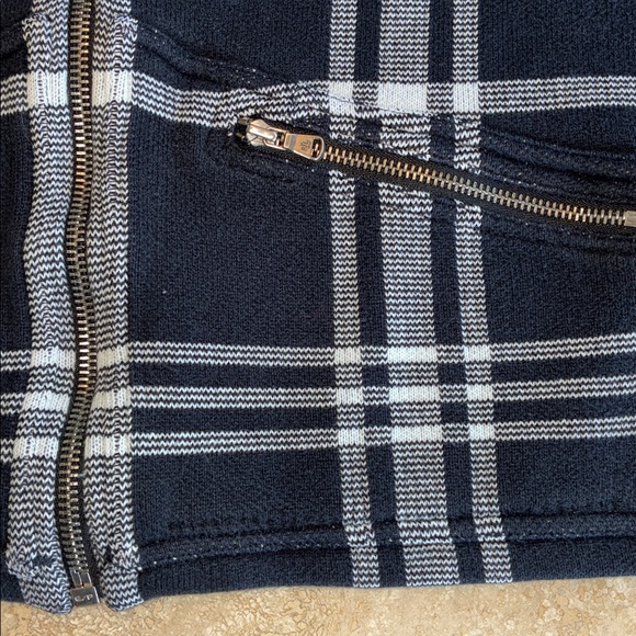 Lauren Ralph Lauren Women's Grey & White Plaid Cardigan Sweater, Zip Front. XL - Picture 9 of 16